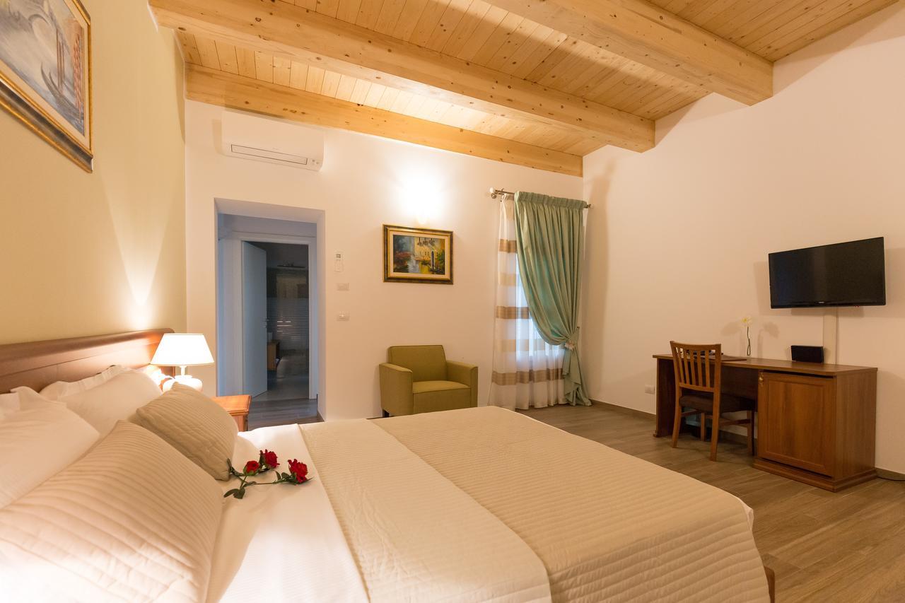 Villa Cavour Comacchio Bagian luar foto